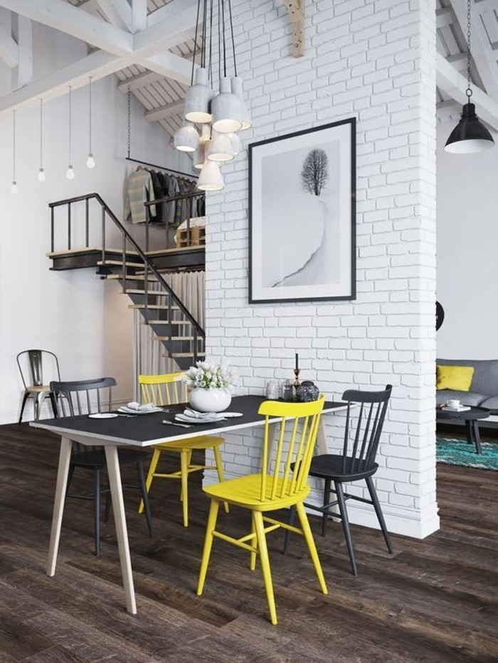 sillas-amarillas-piso-gris-cuadro-de-pared-estilo-nordico