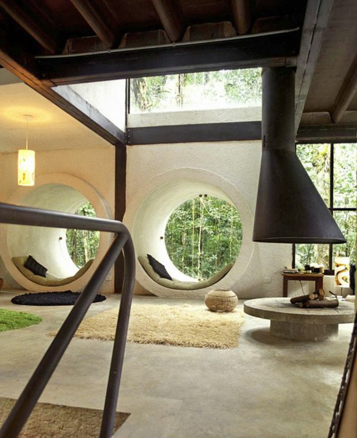 decoracion-minimalista-habitación-grande-techo-de-madera-alfombras-de-color-diseño-extravagante