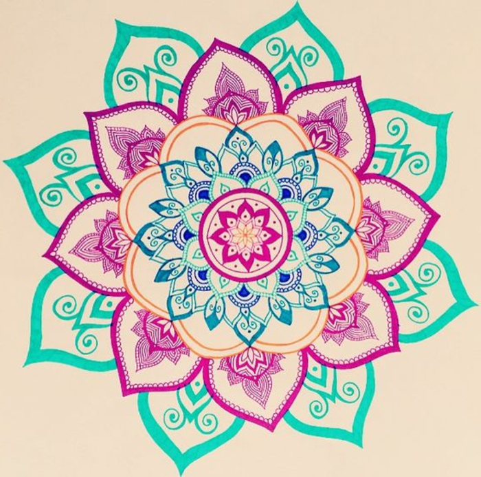 dibujos-de-mandalas-simple-colores-llamativos-diseño-interesante-rosa-azul