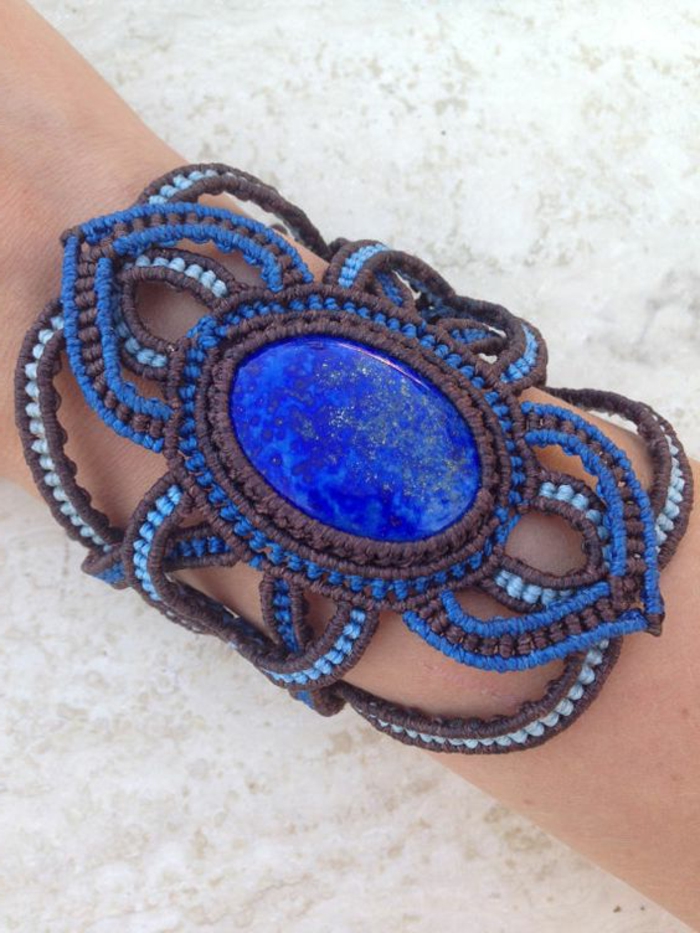 como-hacer-pulseras-de-hilo-pulsera-grande-con-piedra-preciosa-tonos-azules-diseño-original