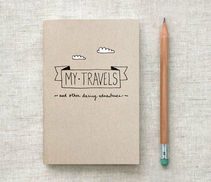 cuaderno-de-viaje-simple-para-las-historias-de-los-viajes-lapiz