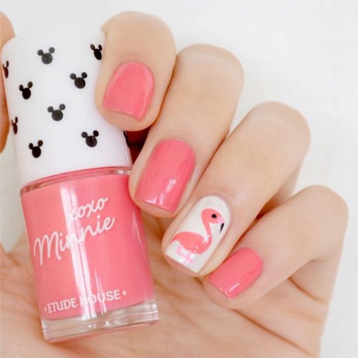 diseños de uñas, color rosa, interesante dibujo de flamingo en el dedo anular, estilo veraniego