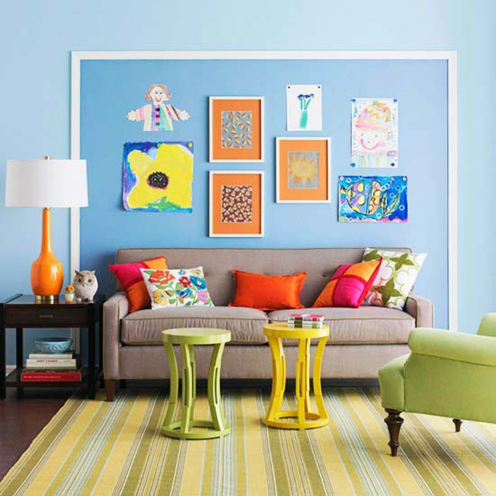 ideas de decoracion, pared azul decorada con dibujos infantiles