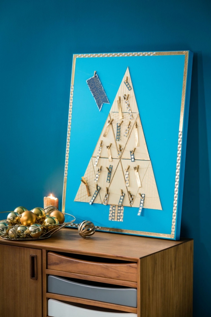 manualidades navidad, paño para la pared, arból navideño en azul celeste