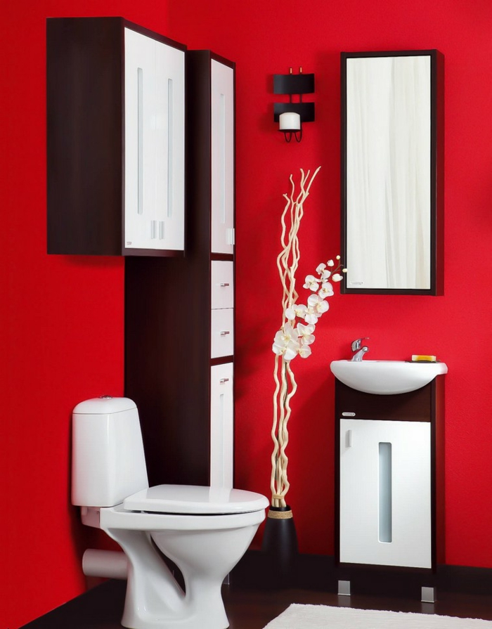 baños pequeños, rojo brillante, estilo minimalista, armarios grandes