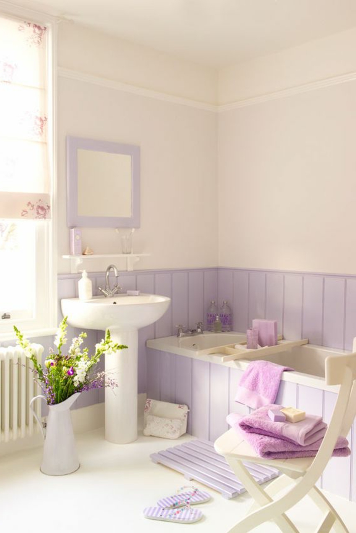 reformas de baño, como pintar un baño provenzal, color morado suave