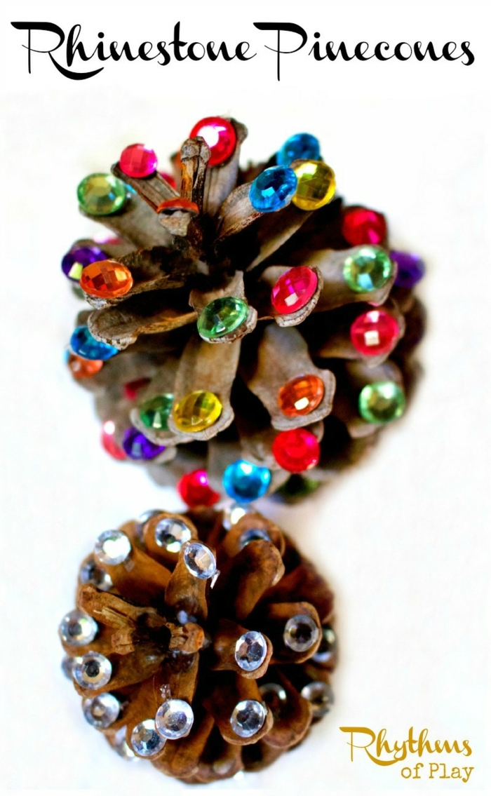 manualidades recicladas, piñas de color, perfectas para el árbol navideño