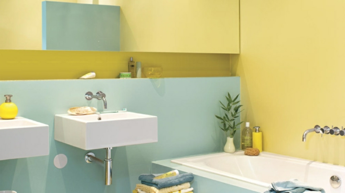 cuartos de baño pequeños, colores claros, baño moderno, lavabos pequeños