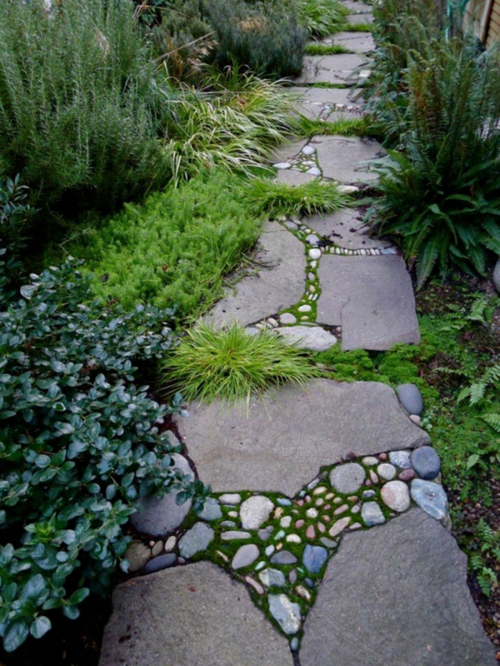casa y jardin, como hacer un sendero de piedras, decoración preciosa para un jardín de diseño, arbusto diferentes 