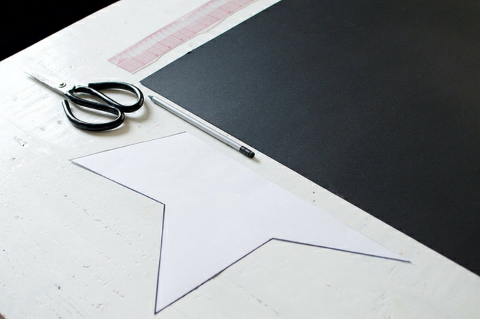 estrellas de papel, materiales necesarios para elaborar una decoración tridimensional en forma de estrella