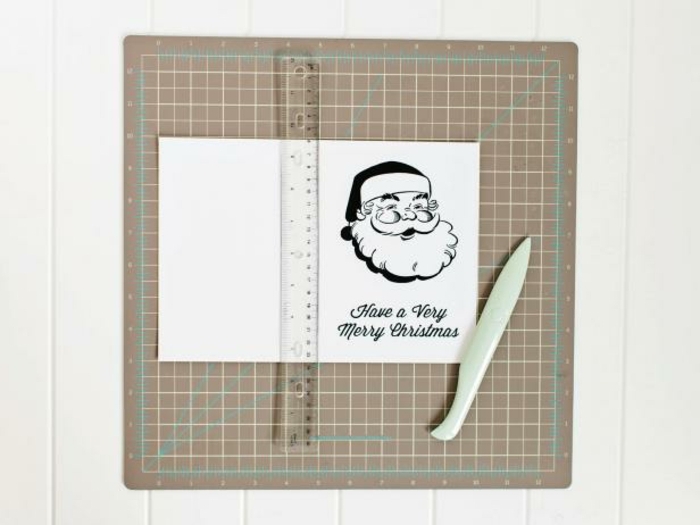 adornos de navidad caseros, ideas para hacer una tarjeta de navidad con papa noel, propuesta para los más pequeños