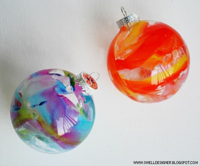 bola navidad, dos ornamentos de cristal pintados por dentro, pintura acrílica y formas sueltas