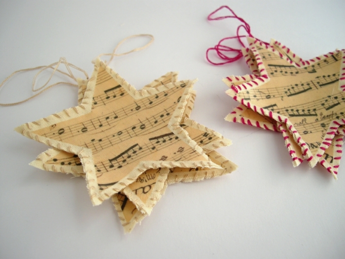 como hacer estrellas de papel, bonitos adornos en forma de estrellas hecho de partituras viejas