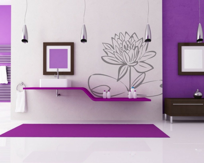 vinilos infantiles, baño moderno en negro y púrpura, vinilo con flor grande gris, lámparas colgante
