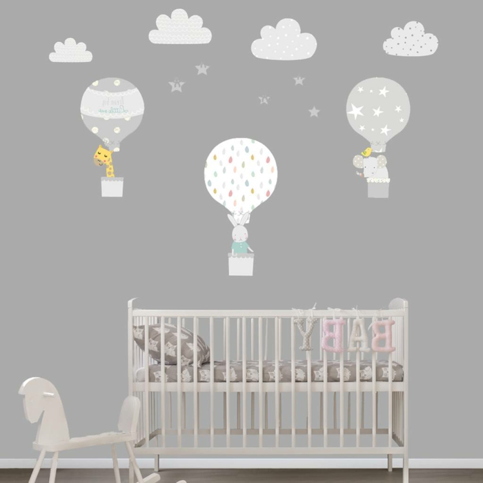 vinilos decorativos, habitación de bebé con litera, pared gris con vinilos de color como globos con conejos