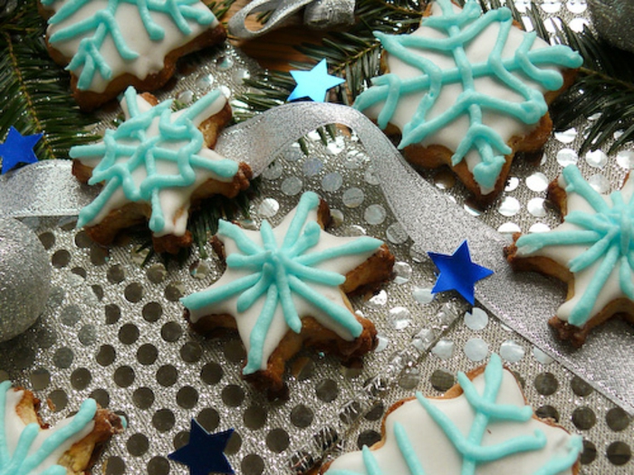 galletas de navidad, ideas originales para navidad, decoracion casera con galletas decoradas de glaseado 