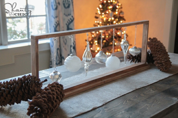 centro de mesa navideño, decoración simple y barata para la mesa de navidad, idea original casera 