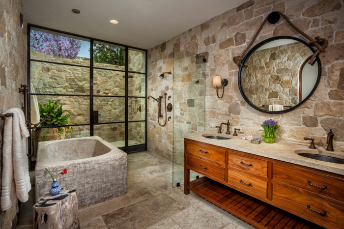 decoración de baños rústicos, cuarto de baño moderno con toque rústico, diseño original bañera de piedra de forma cuadrada 