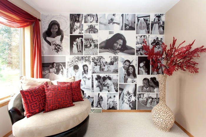 marcos de fotos originales, salón moderno decorado en beige y rojo con pared cubierta en fotos en blanco y negro, fotografías grandes de boda