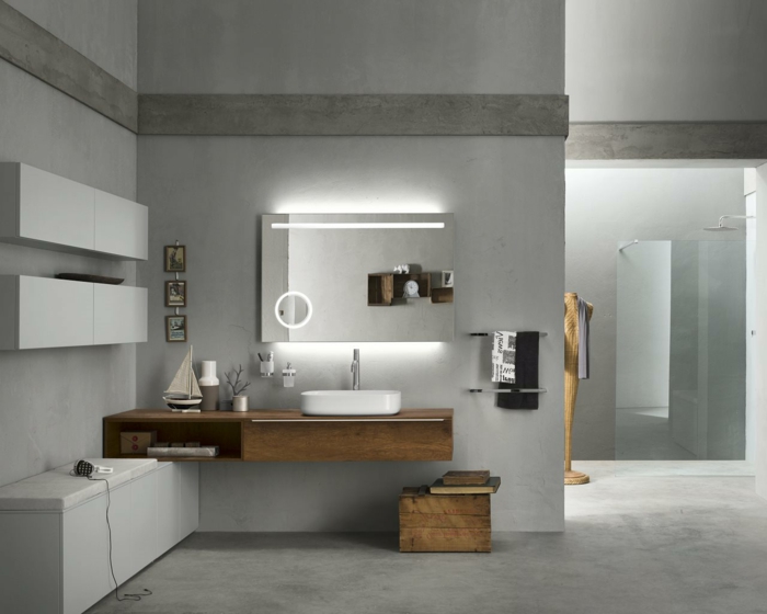 baño gris, muebles auxiliares de baño, mueble de lavabo de madera, espejo iluminado por detrás, ducha de obra efecto lluvia