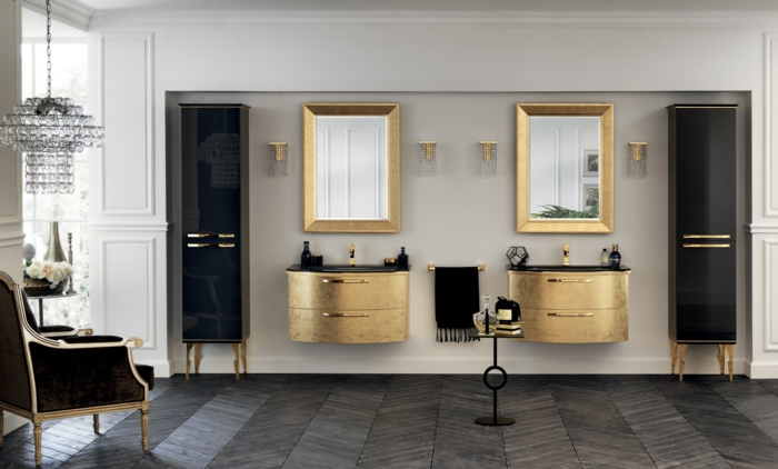 decoración casa, muebles de baño modernos, baño de lujo en negro y dorado, muebles lavabo con cajones, espejos enmarcados, lámpara de araña, sillón, suelo con parquet