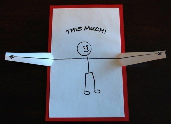 tarjeta desplegable de papel y cartulina en blanco y rojo, te quiero así de mucho, regalos originales para novios, dibujo infantil