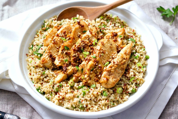 sabrosas recetas para toda la familia, pollo con quinoa blanca y perjeil paso a paso, recetas de quinoa saludables