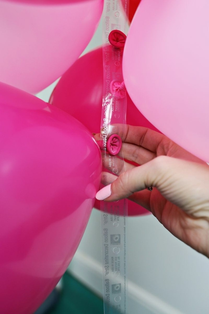 manualdiades con globos paso a paso, como hacer un arco de globos para decorar tu hogar, decoración con globos 