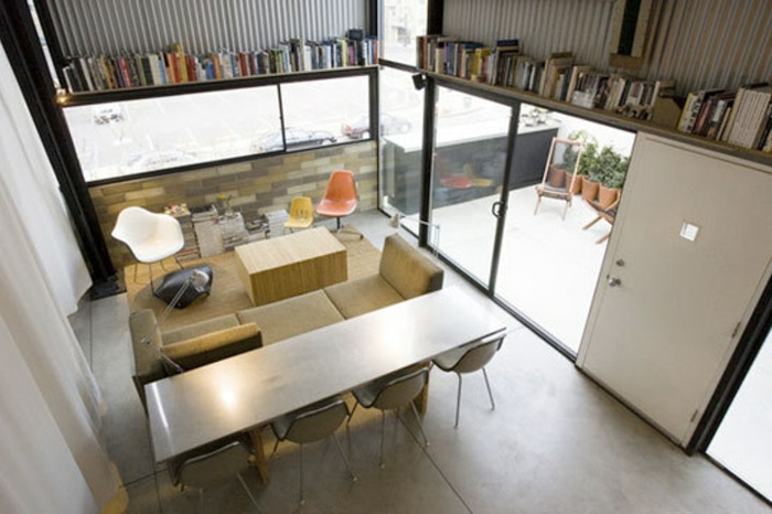 espacio compacto y funcional, salon comedor decorado en tonos claros, decoracion de salones pequeños ideas originales 