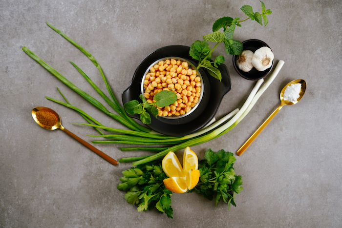 cuales son los ingredientes necesarios para hacer falafel verde, ideas de recetas caseras, fotos de recetas faciles de hacer con garbanzos
