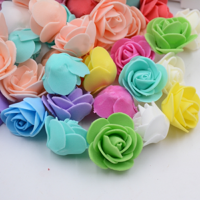 ideas sobre como hacer flores de goma eva paso a paso, pequeñas rosas en diferentes colores para regalar o vender