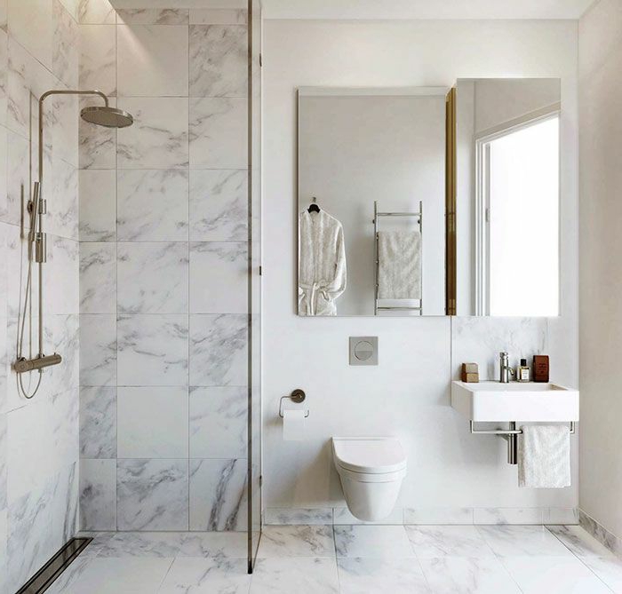 baño de diseño sencillo en blanco con cabina de ducha y azulejos marmol, cuartos de baño modernos 2018 