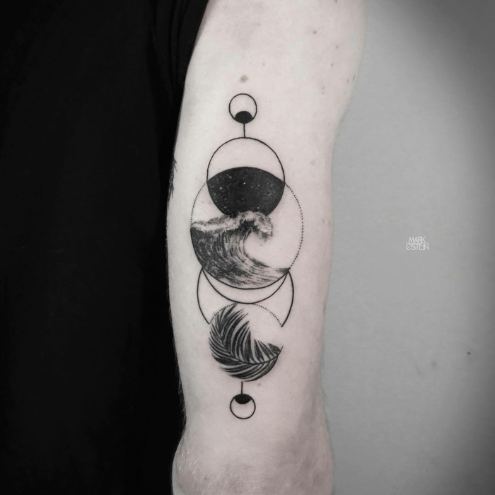 elegante diseño tatuaje circulo tatuado en el antebrazo, motivos de la naturaleza, estrellas, pluma