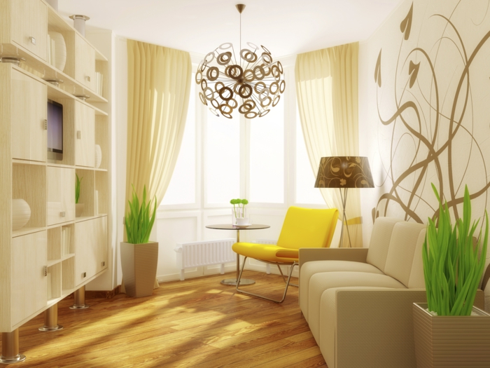 decorar salon pequeño cuadrado, sillon en amarilocon cortinas altas en beige y lampara de circulos