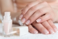 100 ideas fascinantes de uñas francesas decoradas según las top tendencias