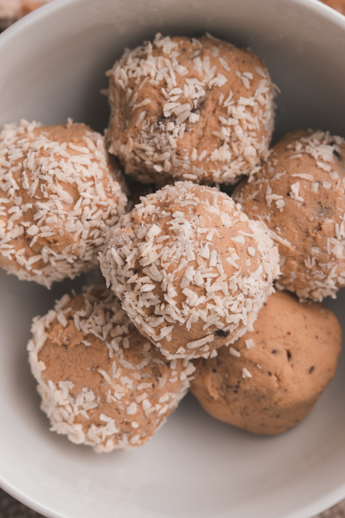 bolas veganas con coco, batidos de proteinas caseros para adelgazar paso a paso, recetas fáciles 
