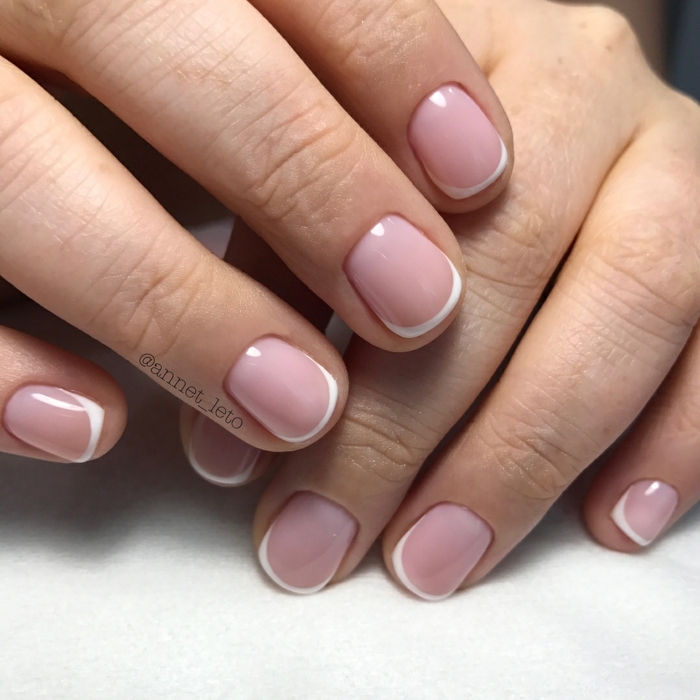 manicura french a uñas cortas, como hacer manicura francesa, versión clásica en rosado y blanco 