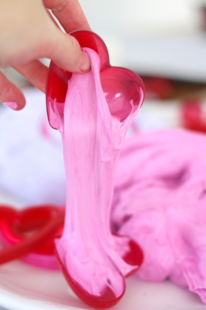 ideas de regalos para san valentin, como hacer slime con cola blanca, como sorprender a mi novia