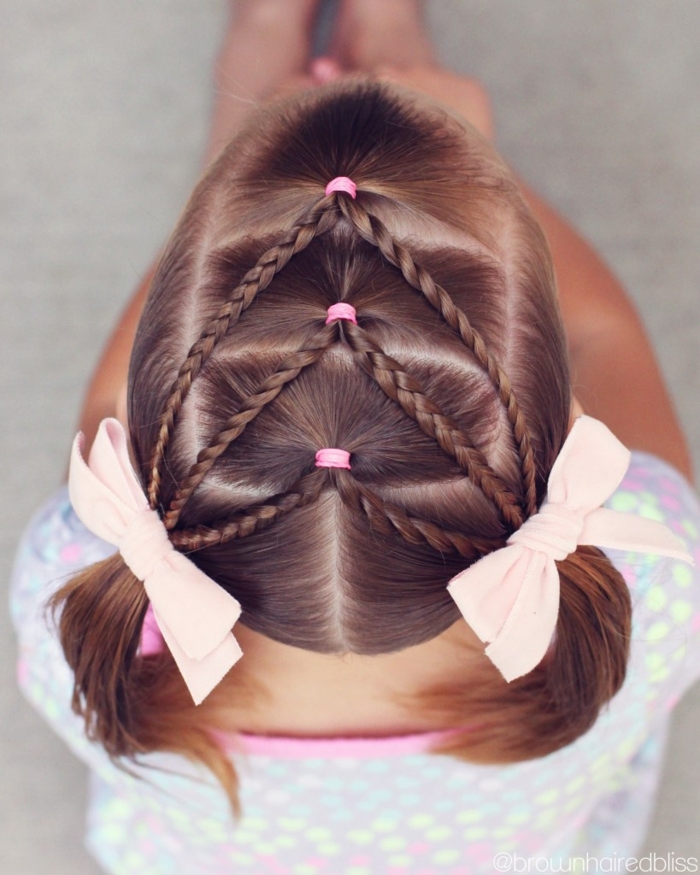 peinados faciles para niñas, pelo dividido en tres zonas en coletas con dos trenzas a cada lado