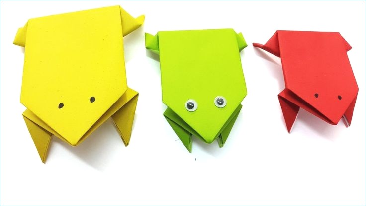 divertidas ideas de manualidades con papel, ranas de papel decorativas, manualidades para niños y adultos 