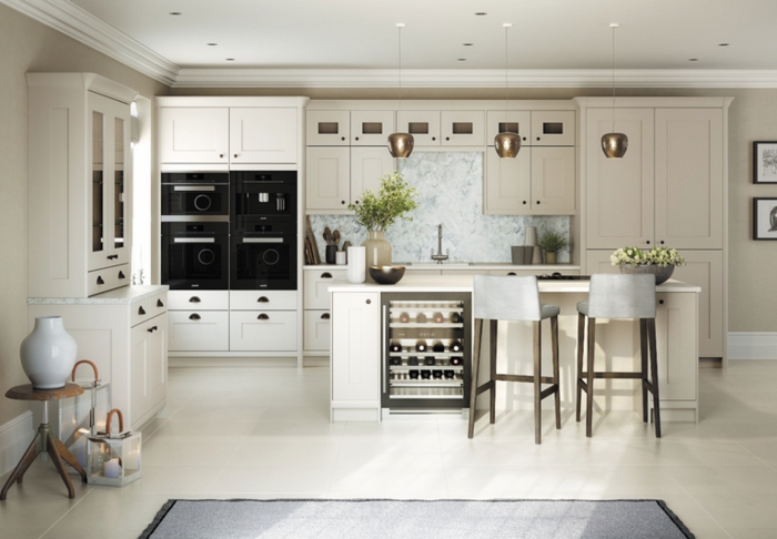 cocinas blancas en estilo contemporáneo, decoración en blanco con detalles en gris, muebles de diseño 