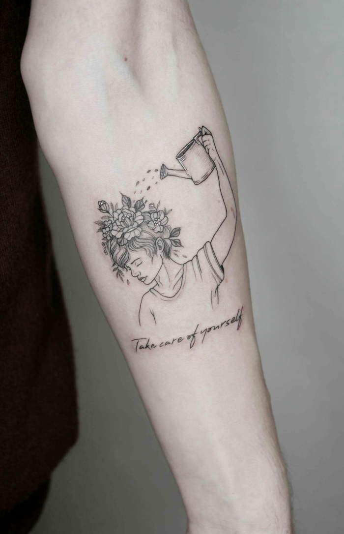tattoo antebrazo creativo con significado escondido, ideas de tatuajes simbolicos mujer 