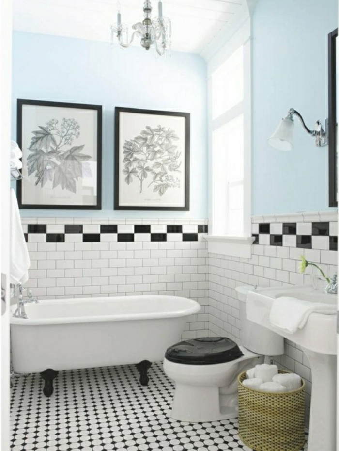 azulejos para baños pequeños, suelo de color blanco y negro con media pared pintada en azul celeste