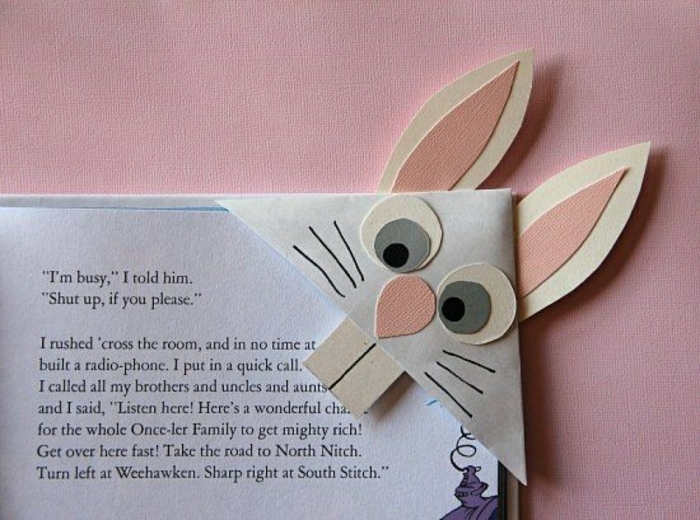 manualidades originales hechas a mano, conejo hecho de papel para marcar páginas 