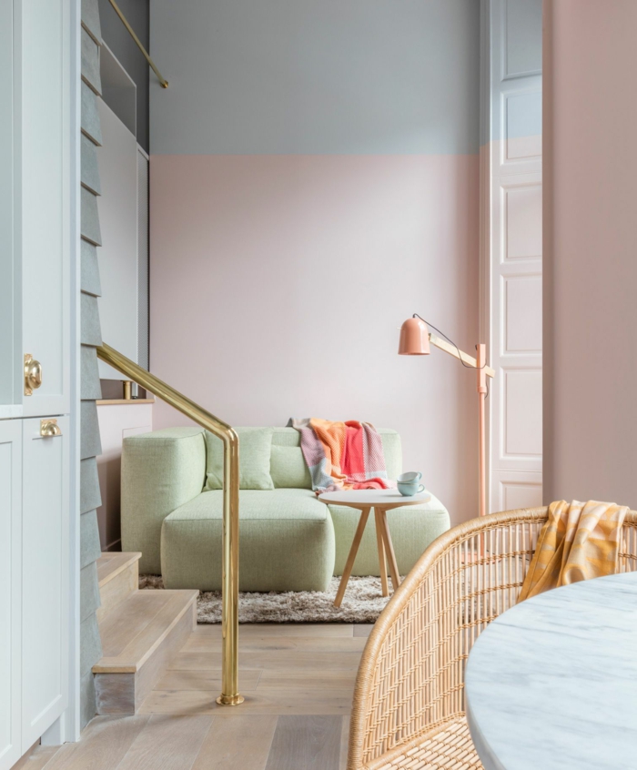 habitaciones pintadas en tonos pastel, precioso diseño de salón decorado en rosado, gris y verde menta 