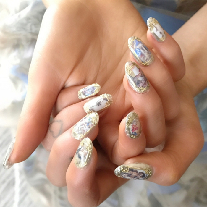 diseños exclusivos de uñas decoradas con acrílicos, tipos de uñas falsas, dibujos en las uñas con motivos florales