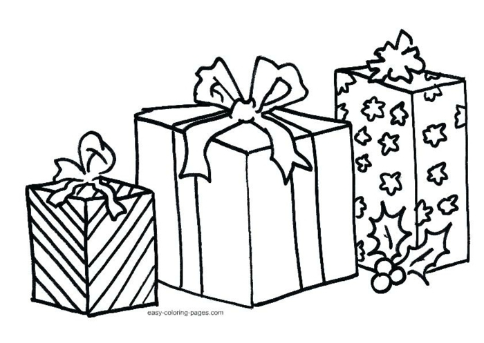 detalles navideños fáciles de dibujar, fotos de dibujos de Navidad para descargar, regalos de diferente tamaño 