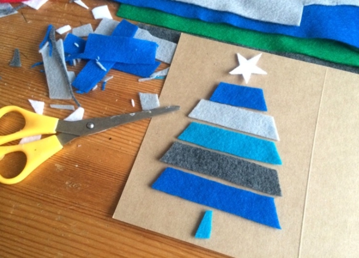 ideas de postales navideñas super originales para hacer en casa, árbol de Navidad hecho de fieltro en diferentes colores 