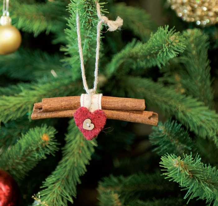 precioso adorno con palos de canela, adornos navideños reciclados, bonitos ornamentos para tu árbol navideño 