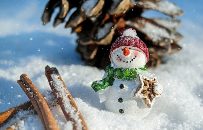 imagines de navidad gratis para descargar y enviar a tus seres queridos, muñeco de nieve pequeño 